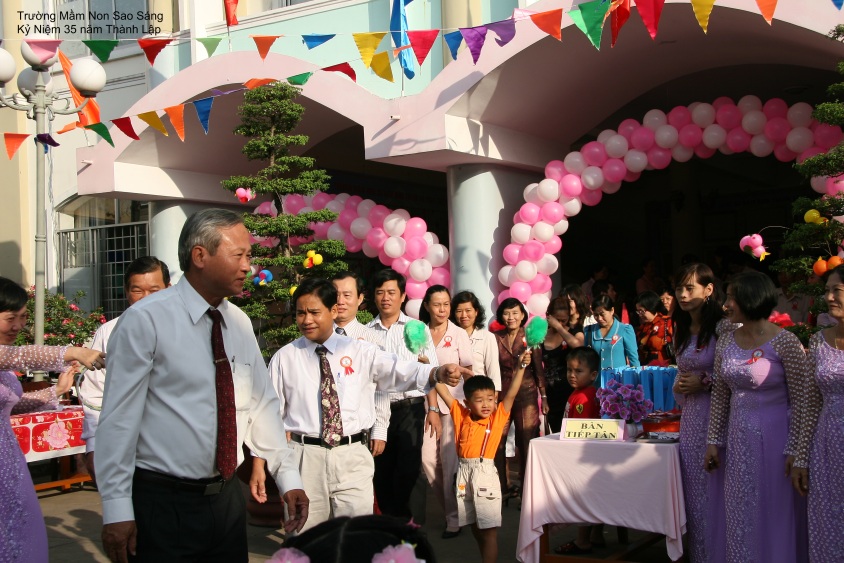 Kỷ niệm 35 năm thành lập trường Mầm non Sao Sáng 